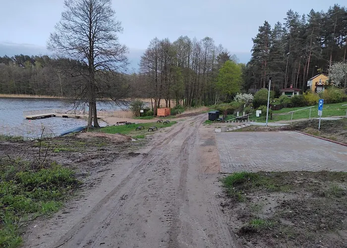 Klimatyczny Domek W Lesie Przy Jeziorze