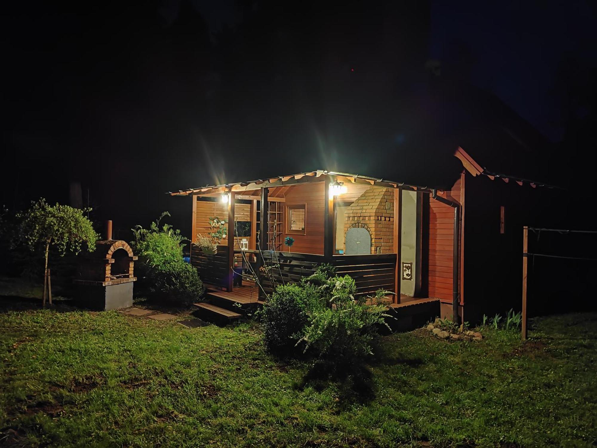 Klimatyczny W Lesie Przy Jeziorze Gietrzwald